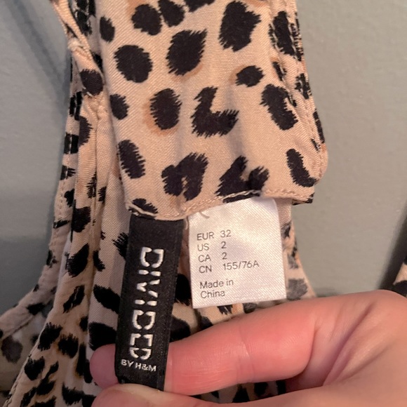 H&M cheetah tank top - Picture 2 of 3
